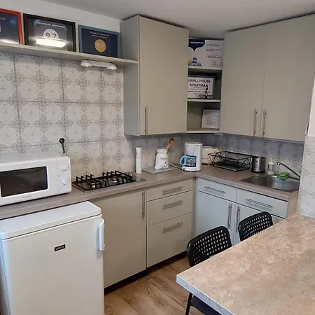 Small House Pensión *