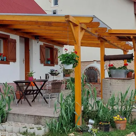 Small House *
