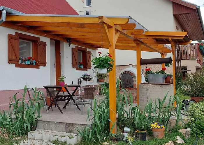 Small House *